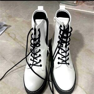 Madden Girl Kurrt Combat boots